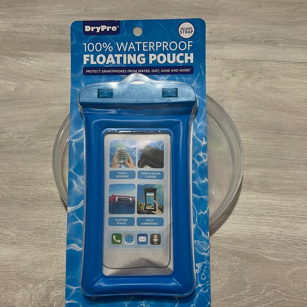 Waterproof floating phone pouch with strap!